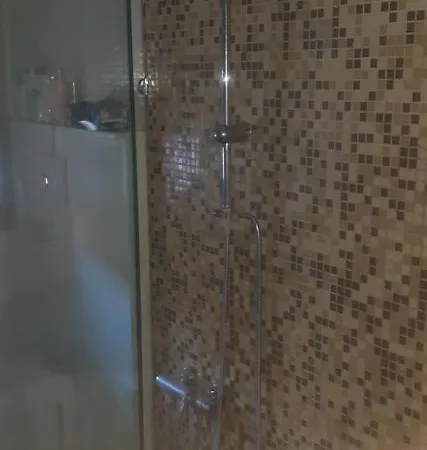 Quarto em Acomodações Particulares Camera Doppia In Condivisione Roma